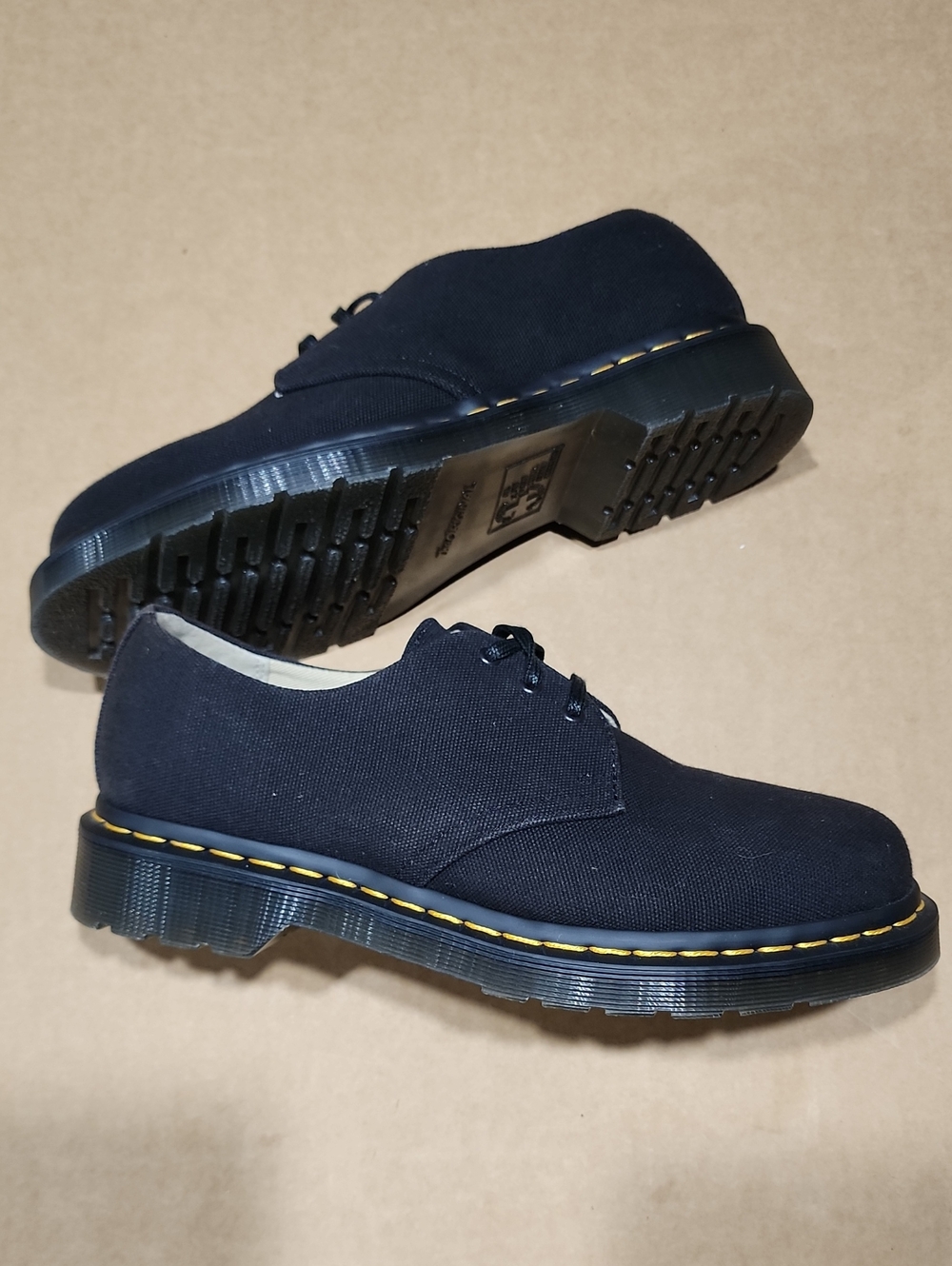 Dr. Martens Shoes Boston Oxford Canvas Oxford Black Men 8 / Women 9